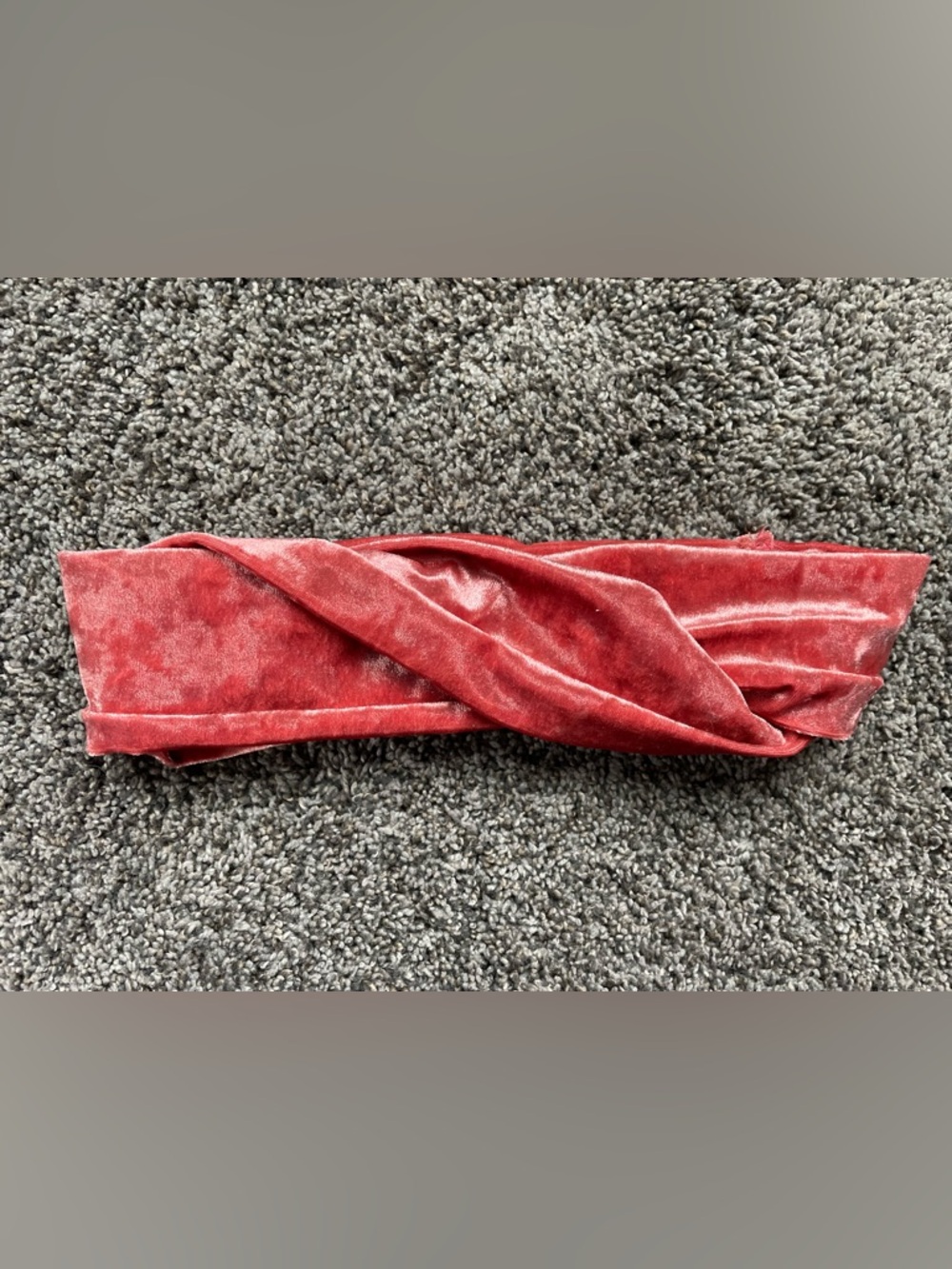 BizzyBCrafts Pink Velvet Twist Headband